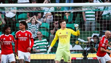 Бенфіка здолала Спортинг та піднялася на друге місце у Прімейрі-лізі: Трубін відбив пенальті – відео