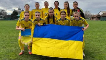 Молодіжна жіноча збірна України зіграла унічию з Румунією: підопічні Бортніка піднялися до Ліги А