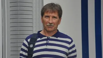 «Чим Лунін гірший за Трубіна?»: легенда Дніпра висловився про воротарів збірної України