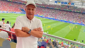 «Про це Шевченко подбав»: легенда українського футболу поїхав на Євро за кошти УАФ