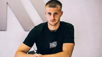 Колишній півзахисник молодіжної збірної України перейшов до клубу УПЛ: відео ефектної презентації
