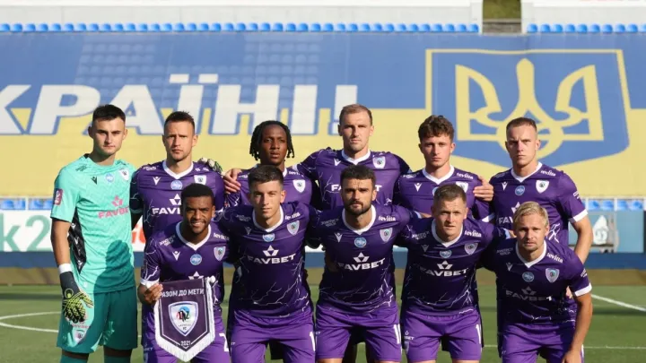 ЛНЗ – Полісся: де дивитися гру УПЛ та хто фаворит дуелі команд Пономарьова й Ротаня