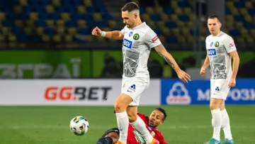 Полісся переграло Карпати: Гуцуляк забив гол та оформив два асисти у матчі УПЛ