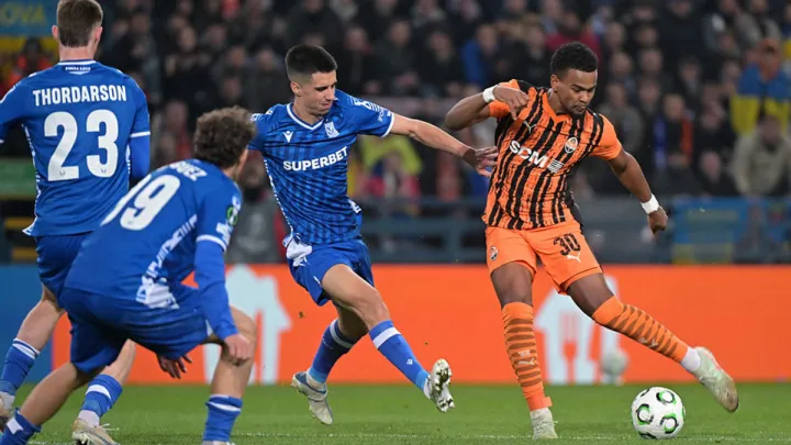 Бійка, автогол та поразка від Леха: Шахтар зі складнощами вийшов до 1/4 фіналу Ліги конференцій