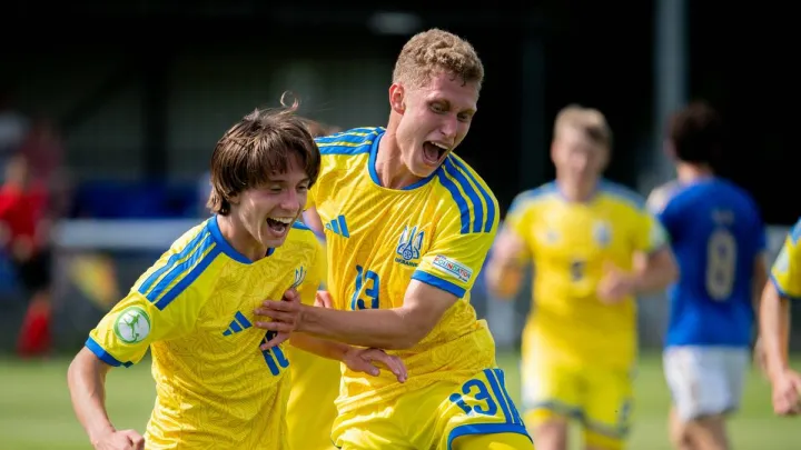 Збірна України U-19 здолала Італію: відомий суперник підопічних Михайленка у півфіналі Євро-2026