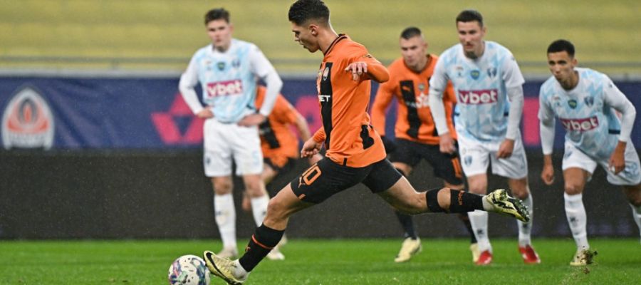 Шахтар не залишив шансів аутсайдеру й заробив три очки
