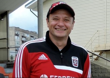 Юрій Сак в 1992-1994 роках провів за збірну України 10 матчів, забив 1 гол