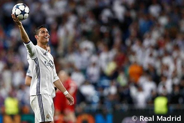 Хет-трик Криштиану Роналду помог Реалу 12-й раз выйти в полуфинал Лиги чемпионов. Фото realmadrid.com