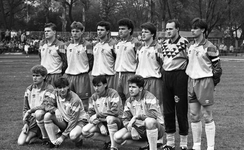 Перед первым матчем с Венгрией. 29 апреля 1992 года Фото Укринформ
