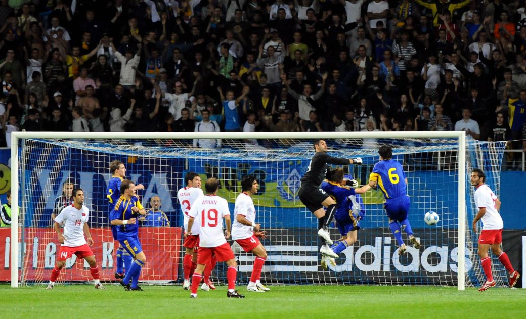 Август 2009-го. Украина - Турция - 0:3. Фото tff.org