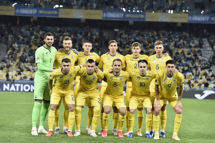 Команда мечты. 33 лучших футболиста Украины по итогам 2020 года
